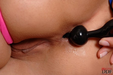 Изящная модель Эв Ангел в гламурном фотосете