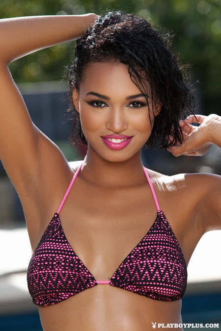 Летняя эротическая фотосессия с участием Noelle Monique