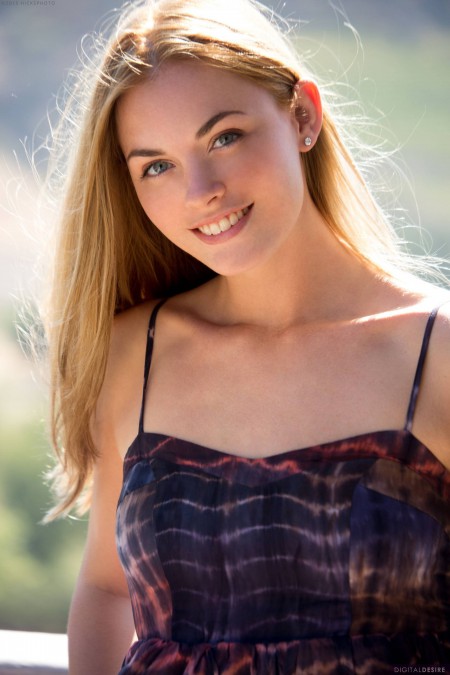 Летнее счастье: Bailey Rayne голая