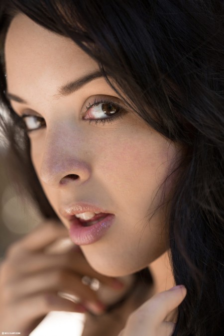 Летняя элегантность: очарование Жаслин Джейд