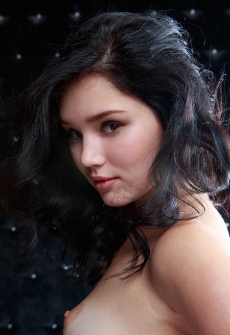 Соблазнительная съёмка модели Малены