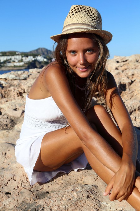 Летняя эротическая фотосессия с Mango A