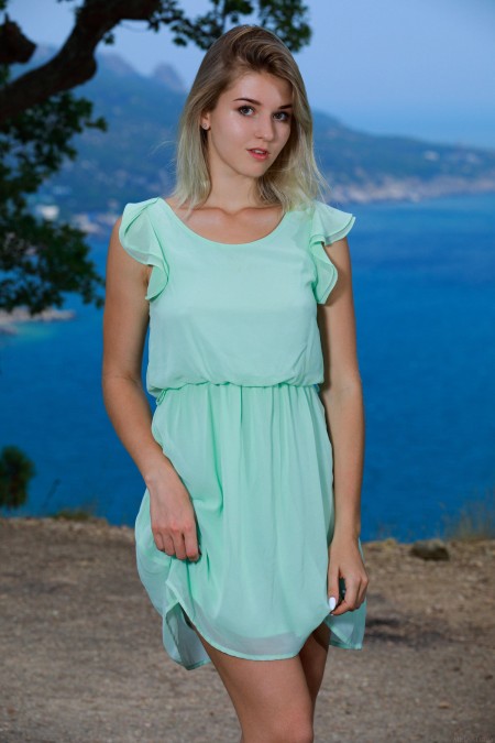 Летний фэшн-сет в природе