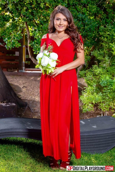 Летний флорал: голая красавица Adria Rae