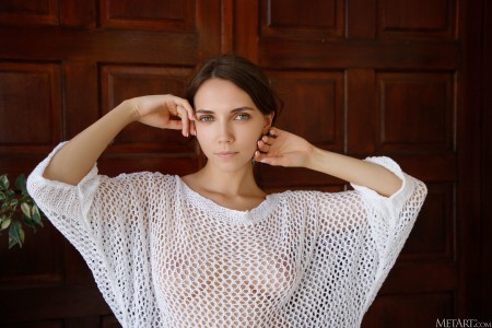 Элегантная модель Даниэла: воплощение чувственности