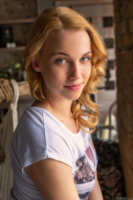 Расслабленная Лана: Эротическая Фотосессия