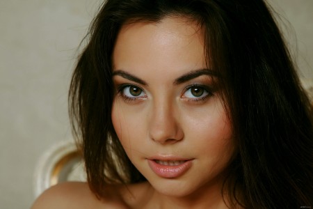 Нежная и сексуальная Наоми в студии