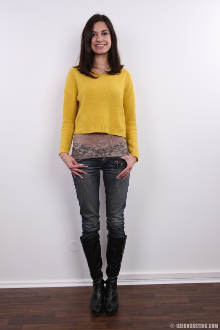 Улыбающаяся Габи: модный и чувственный фотосет