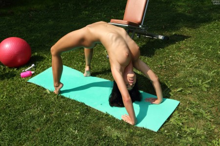 Люси Ли: Летний тренировочный фотосет