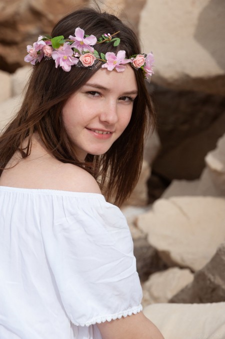 Летняя радость: обнаженная Мэтти А