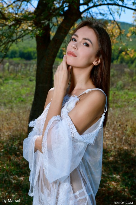 Счастливая невеста: летняя фотосессия на природе