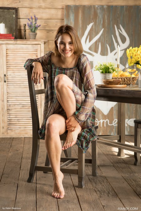 Диана В в эротической фотосессии