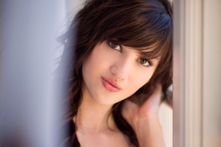 Эллена Вудс: Изящная фэшн-модель в окружении элегантности