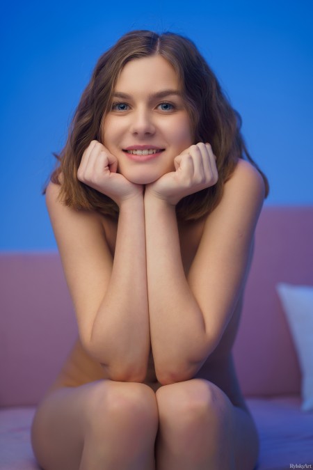 Веселая и расслабленная эротика с Ланой Брокс