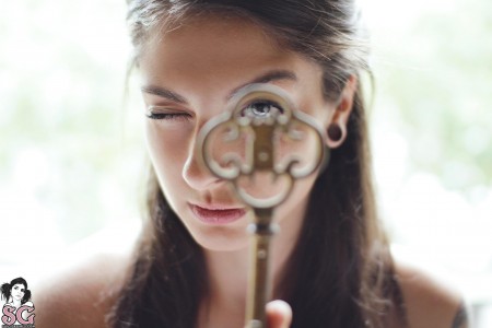 Изысканная Фелина: чувственные фотосеты в интерьере