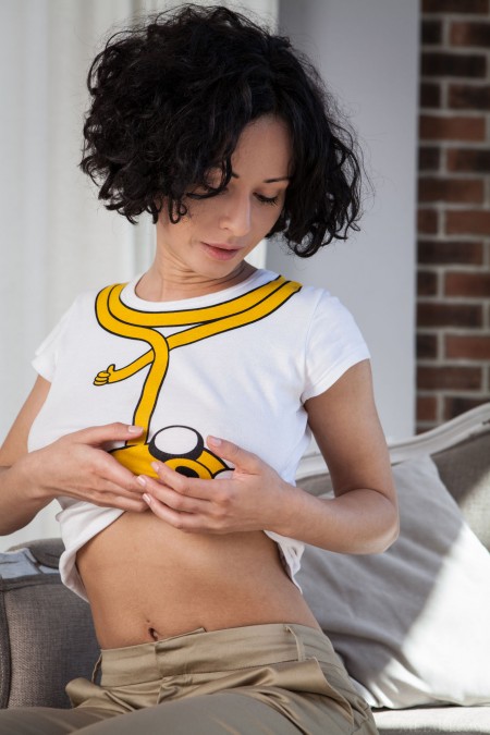 Пленительная Pammie Lee в эротической фотосессии