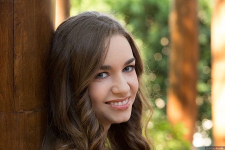 Летнее эротическое фото: Тали Дова