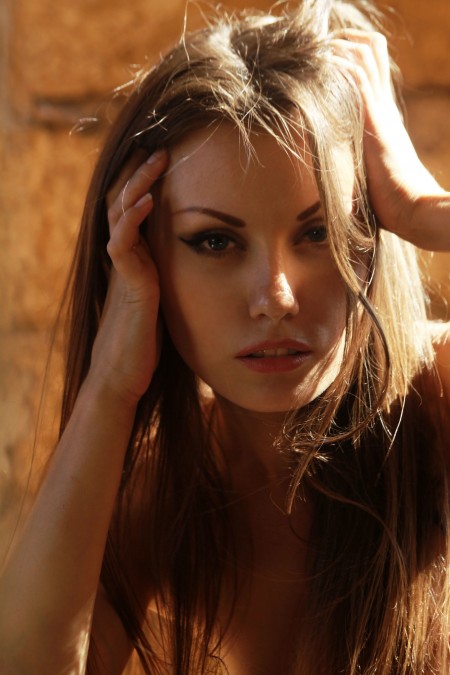 Эротическая модель Зизи А в белье