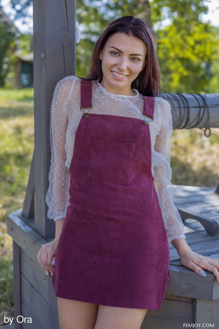 Летнее счастье: девушка Нана О