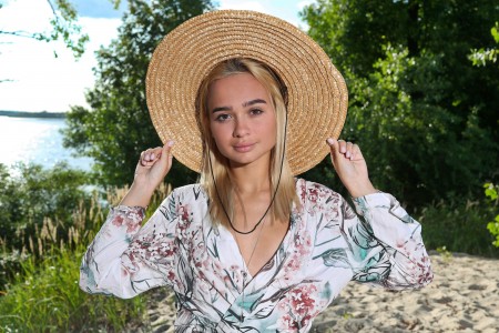 Летний восторг: Aimee Rox в природе