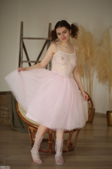 Нежная балерина: фотосет в стиле эротики