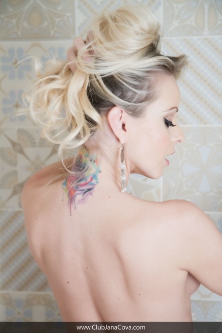 Соблазнительная фотомодель Яна Кова