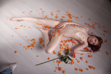 Нежная соблазнительница: портрет Рензи А