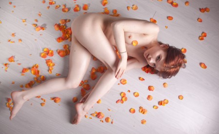 Нежная соблазнительница: портрет Рензи А