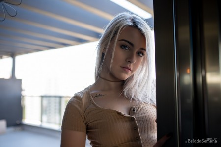 Соблазнительная фотосессия с Барбарой Штейль