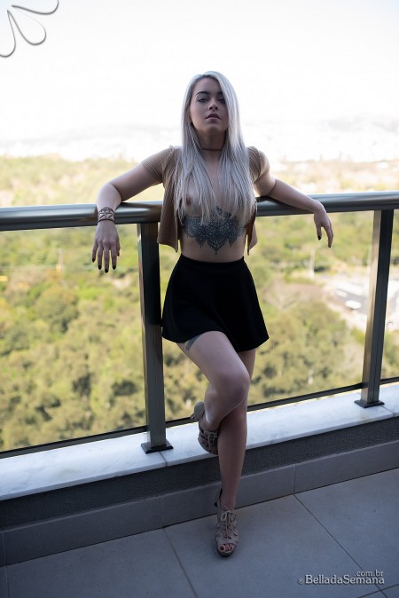 Соблазнительная фотосессия с Барбарой Штейль