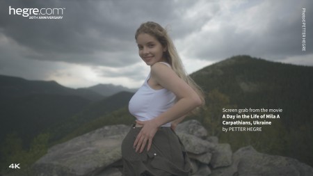 Летняя счастливая Мила: чувственная фотосессия