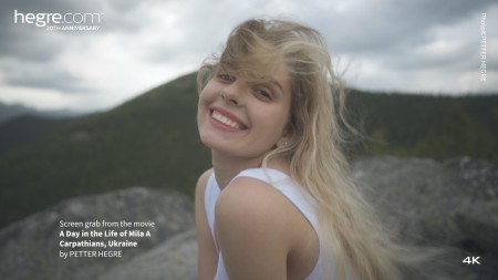 Летняя счастливая Мила: чувственная фотосессия