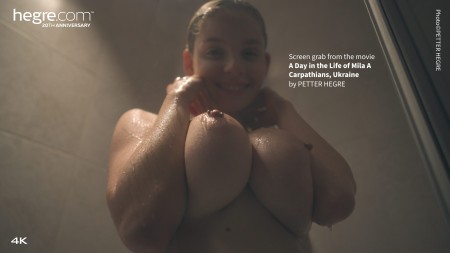 Летняя счастливая Мила: чувственная фотосессия