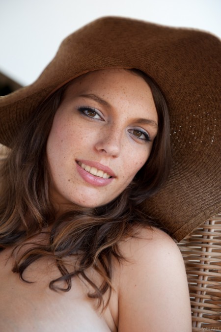 Летняя элегантность: фотосессия на природе