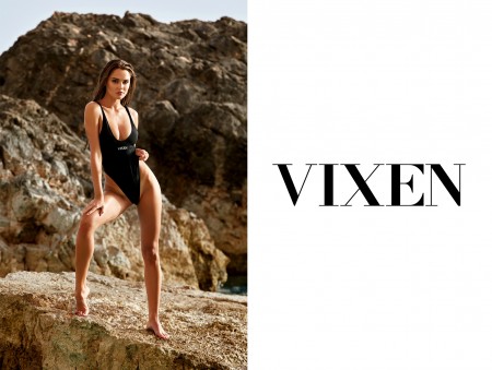 Летний отдых с Соней Блейз