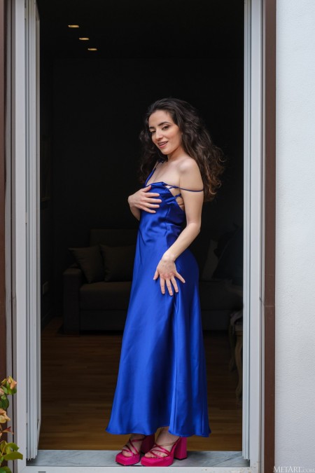 Изысканный фотосет с обнаженной моделью