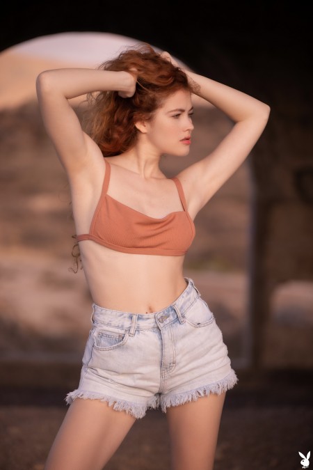 Летняя радость: фешн-модель Хайди Романова