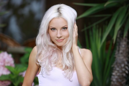 Счастливое летнее фото в природе