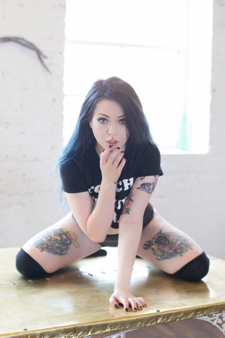 Чувственная фотосессия с моделью Аурра Ли