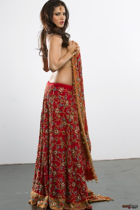 Изящная модель в студии