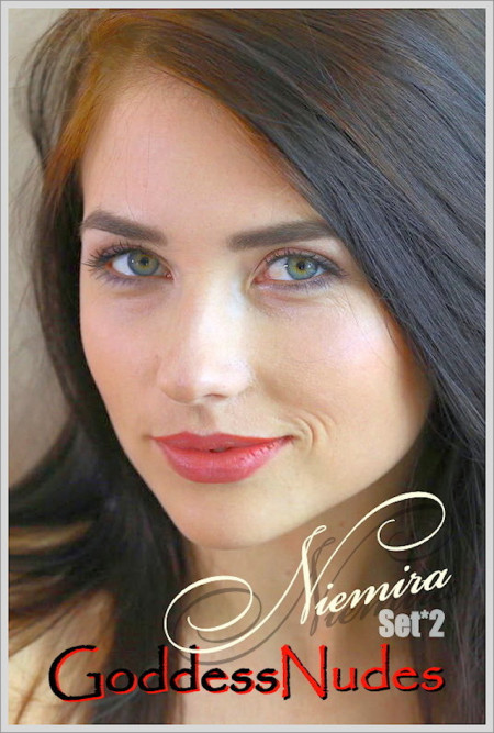 Нежная элегантность: Niemira B позирует