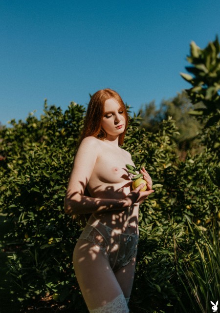 Летняя свежесть: Jessica Brooks на природе