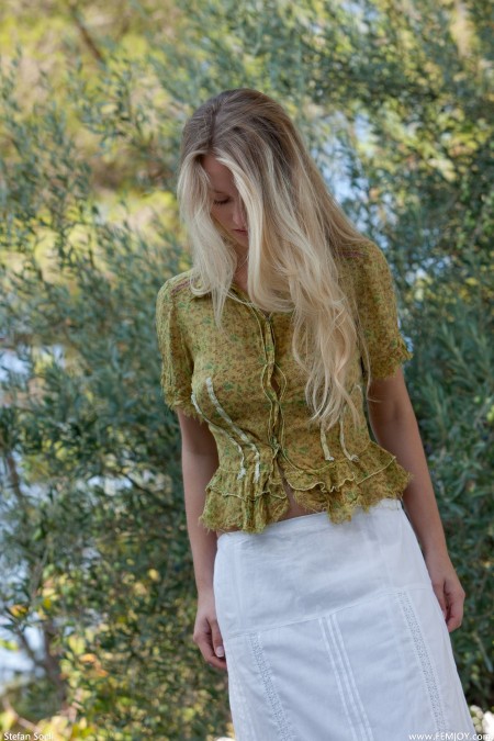 Летняя сексуальная фешн-модель Carisha А