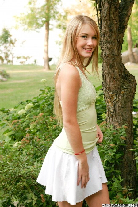 Лесная красавица: летнее счастье на природе