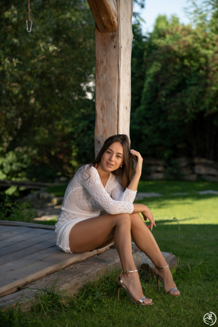 Эротическая фотосессия в лесу