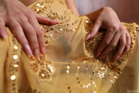 Молодая модель Stefani A в фотосессии