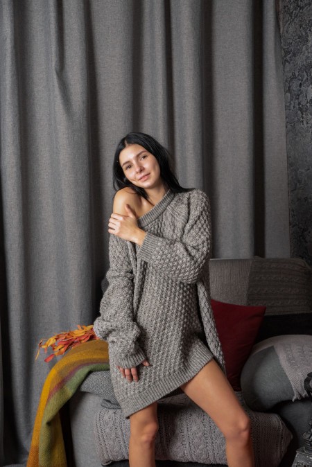 Зимняя сексуальность: Sonja A в домашней обстановке