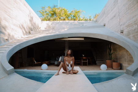 Летнее чувственное фото: Каролина Рейес