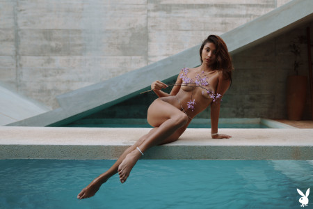 Летнее чувственное фото: Каролина Рейес