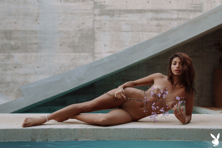 Летнее чувственное фото: Каролина Рейес